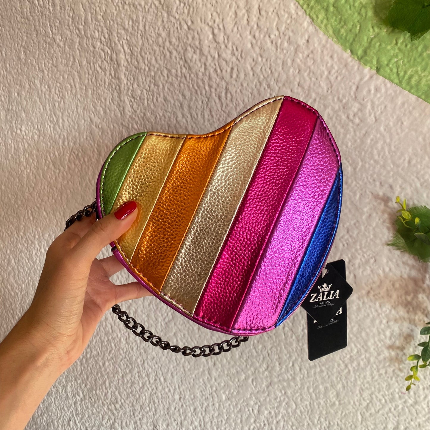 Bolsa de corazón metálica
