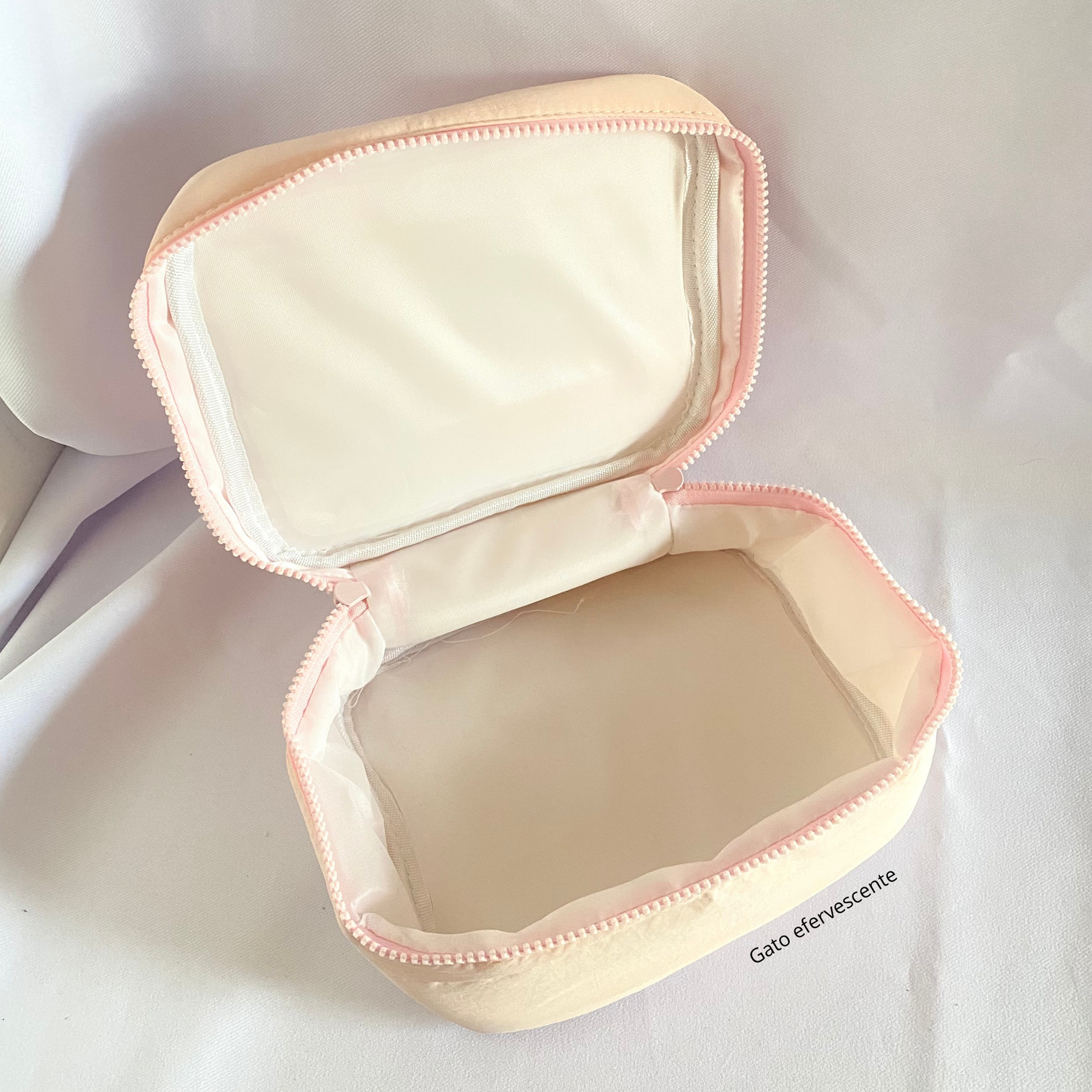 Cosmetiqueras acholchadas Sanrio