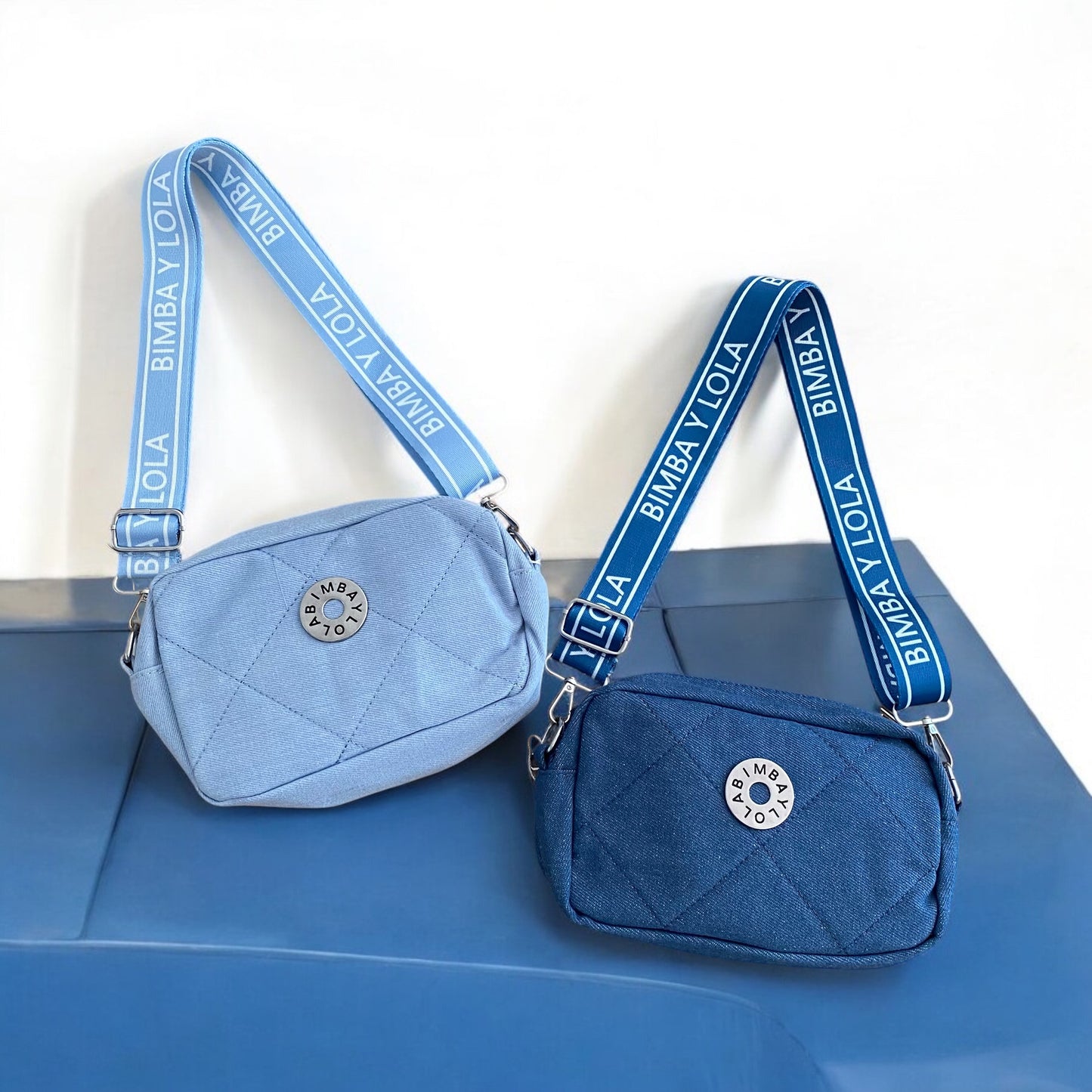 Crossbody Bimba y lola de mezclilla