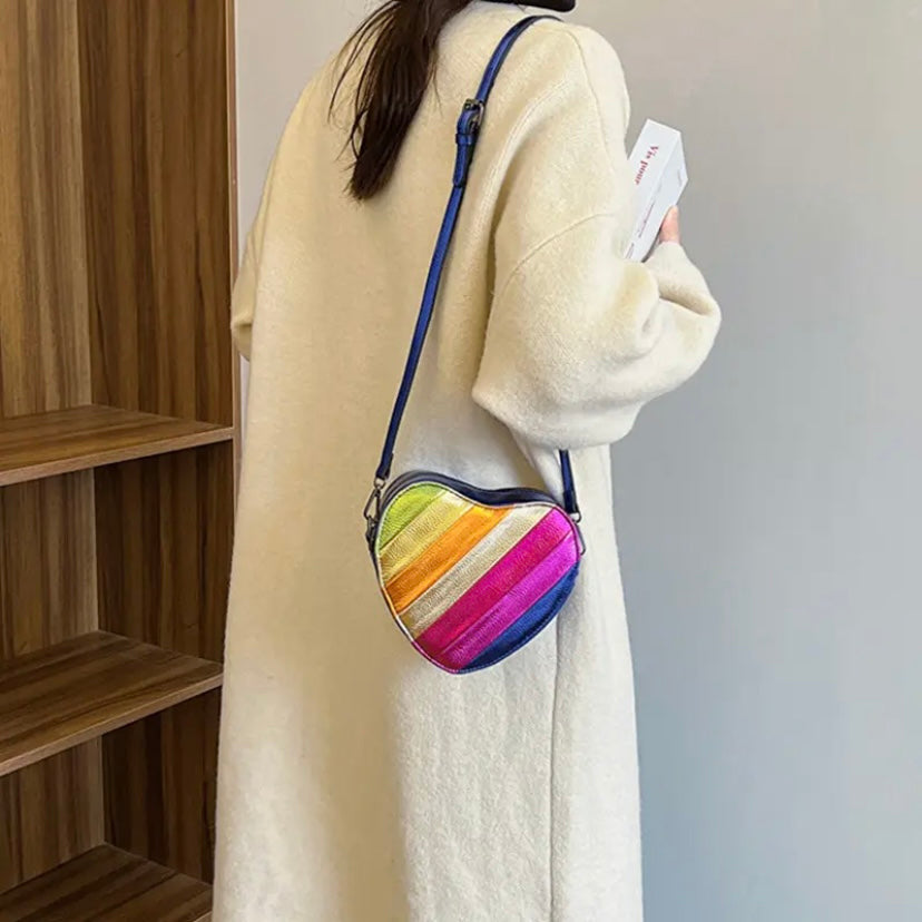 Bolsa de corazón metálica