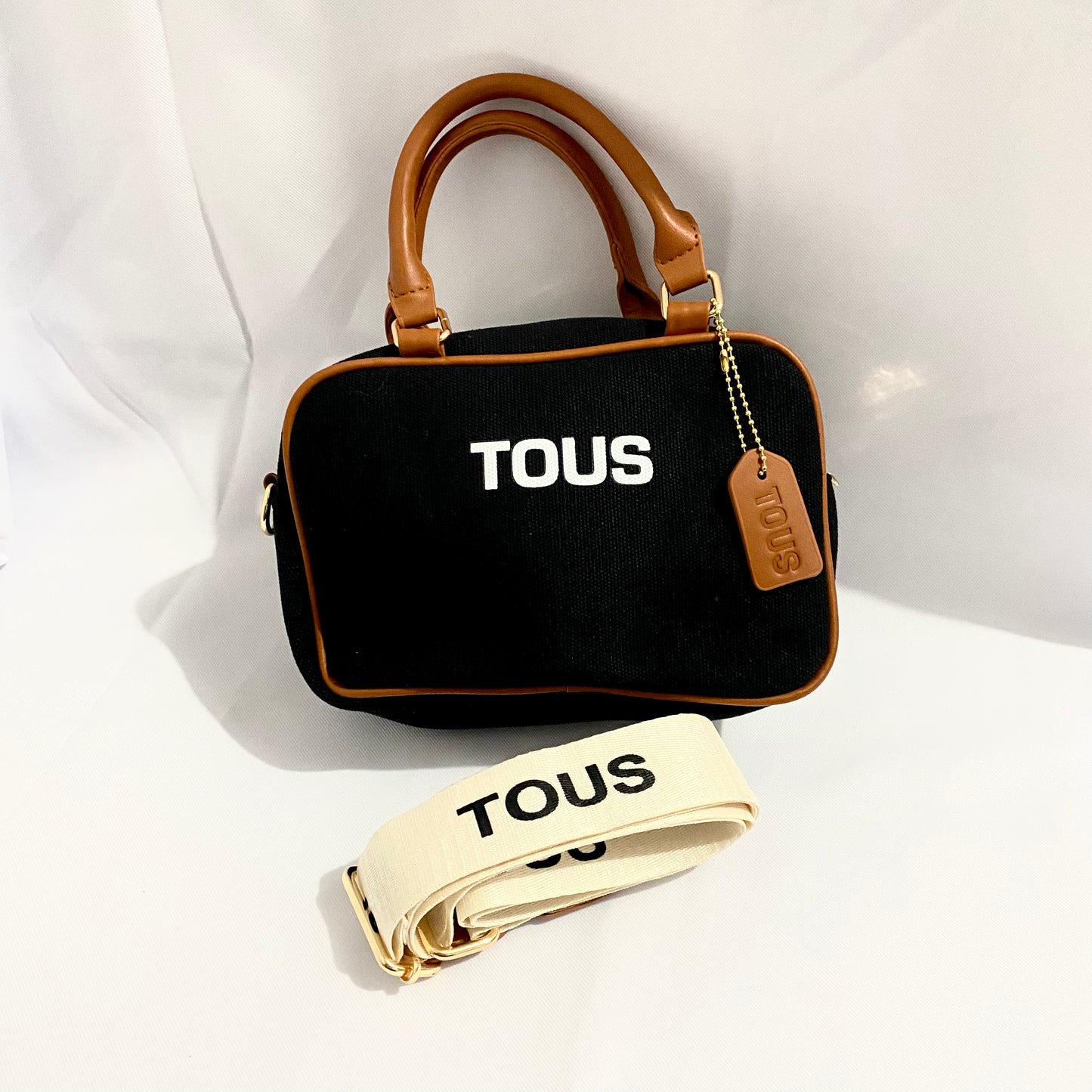 Crossbody de tela tipo Tous