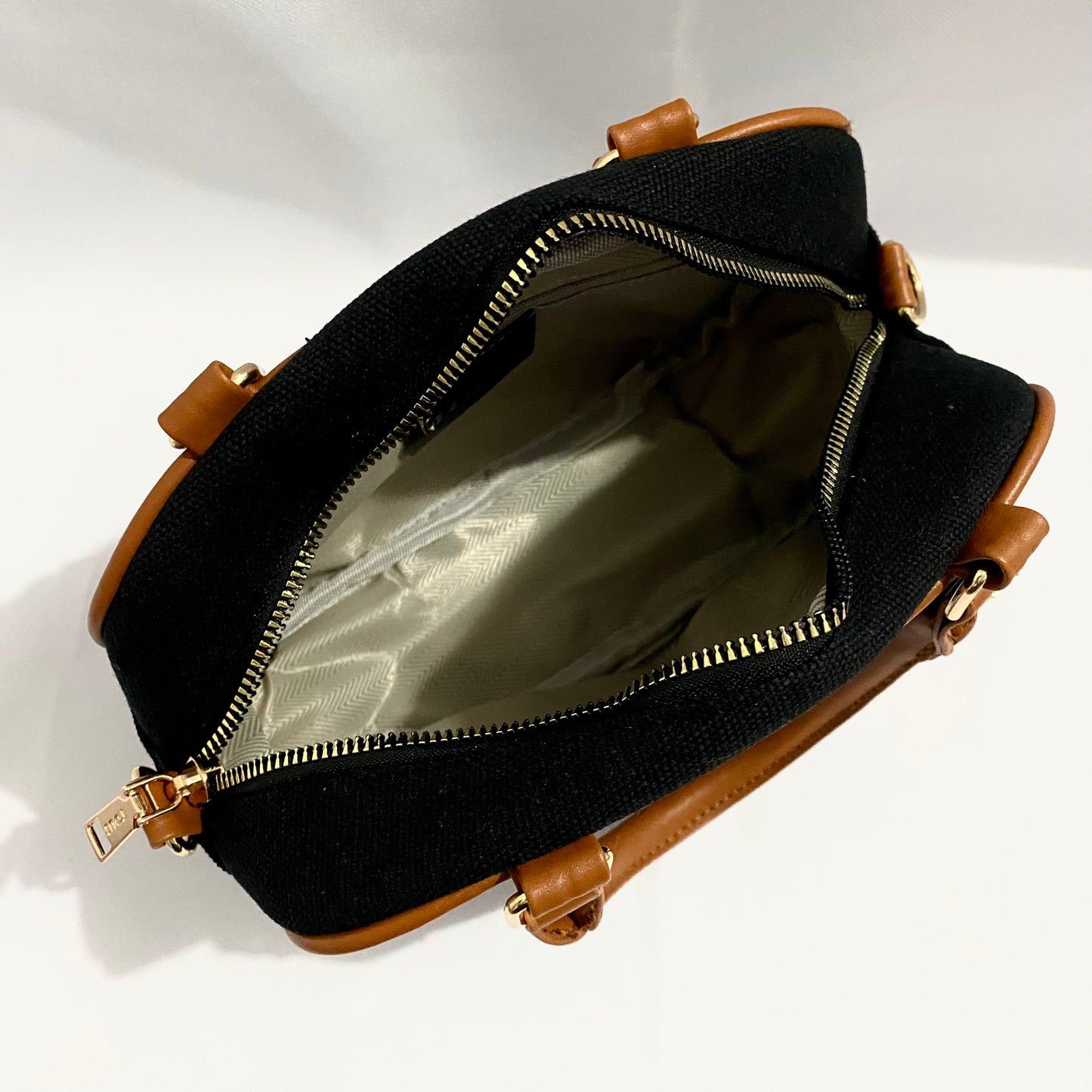 Crossbody de tela tipo Tous