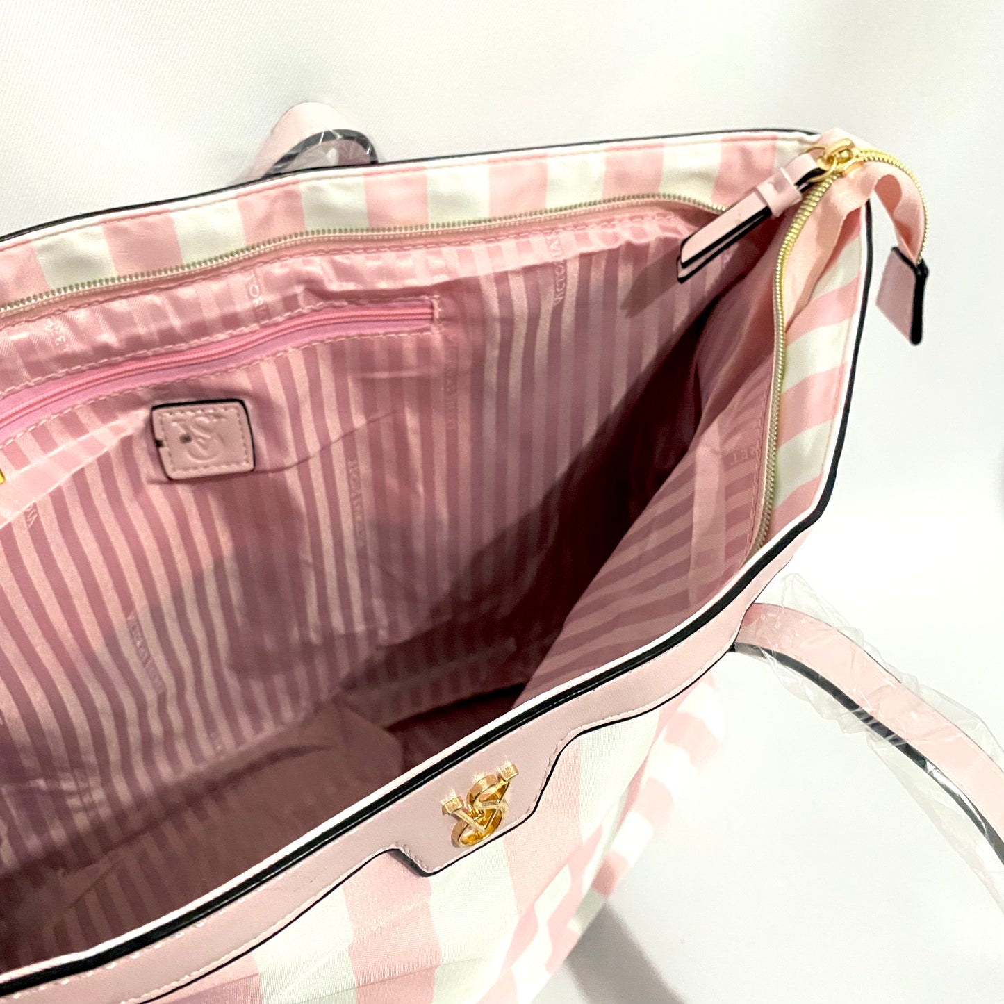 Tote grande, tipo Vs