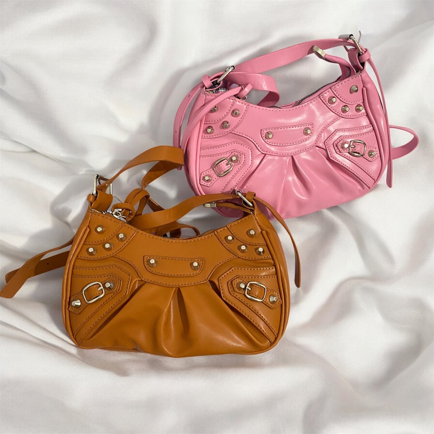 Shoulder bag con estoperoles