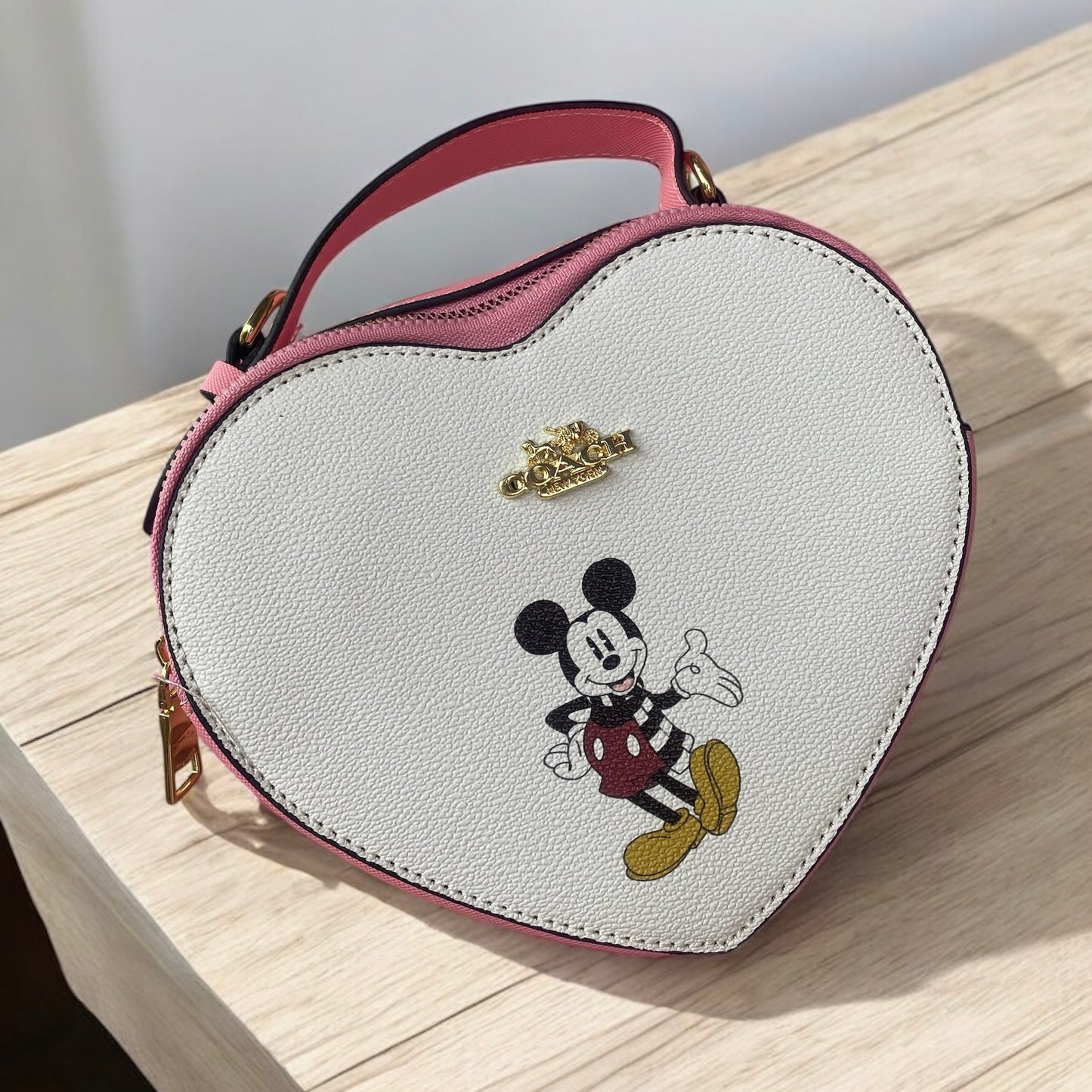 Crossbody tipo coach de corazon