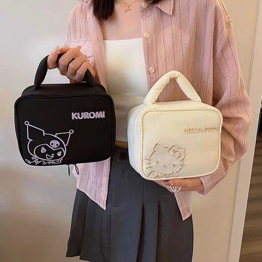 Cosmetiqueras acholchadas Sanrio