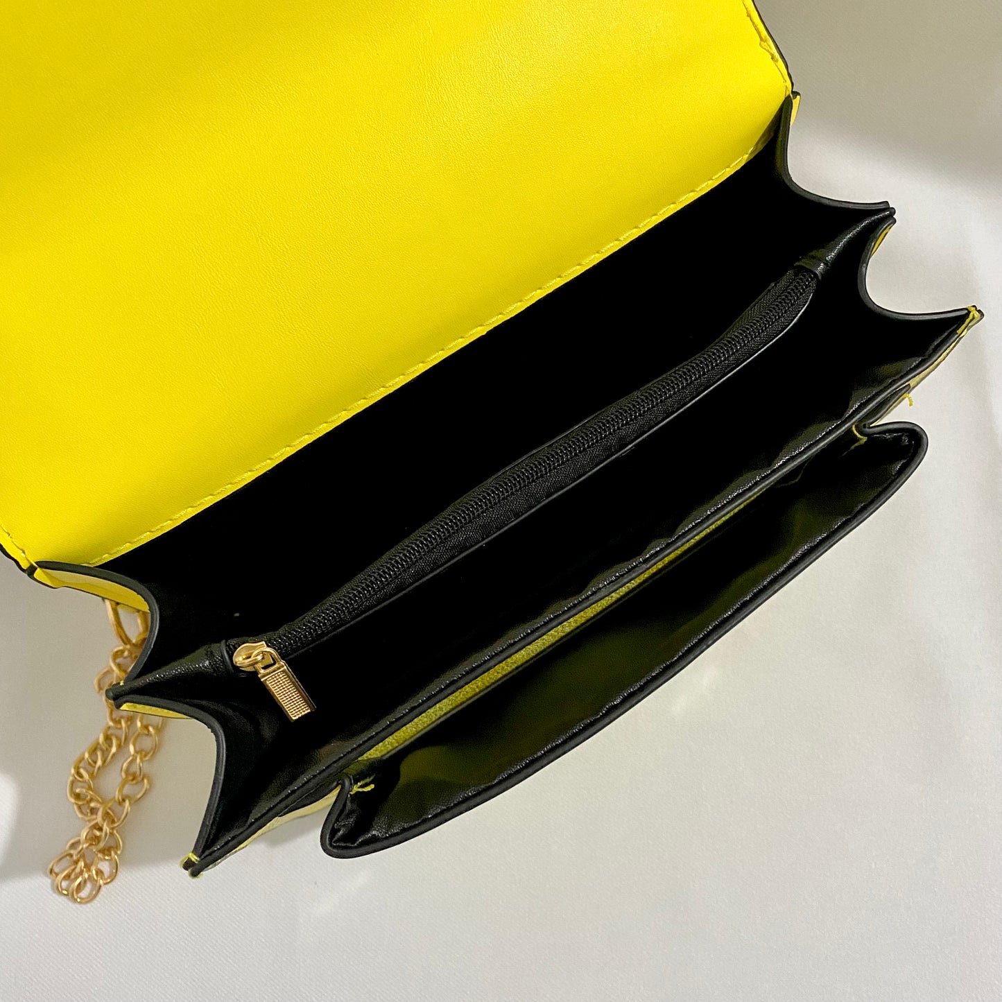 Crossbody tipo coach, modelo Mini Klare