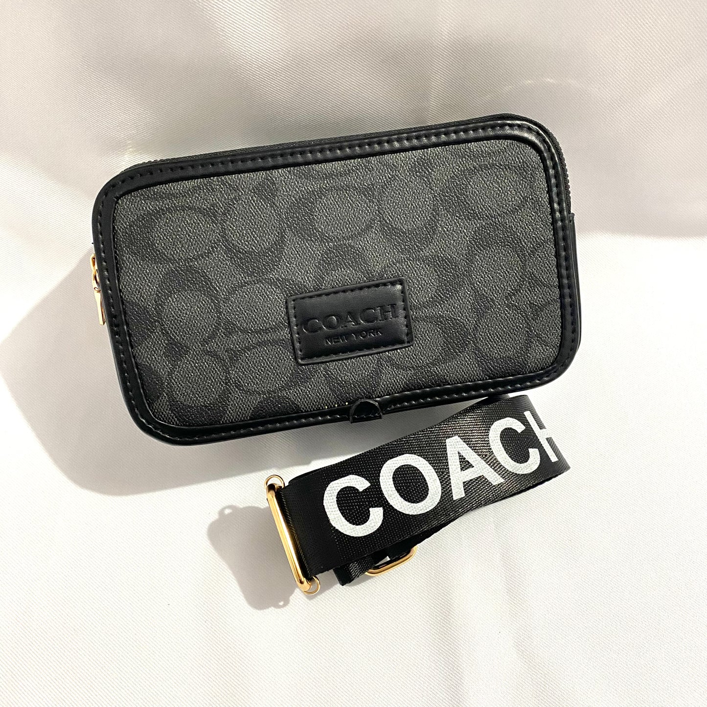 Crossbody tipo coach rectangular