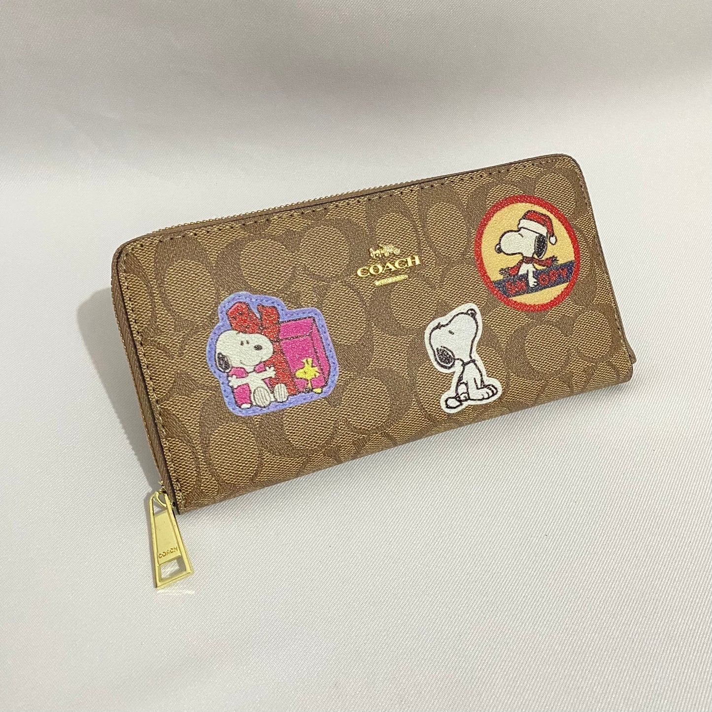 Cartera larga, Snoopy