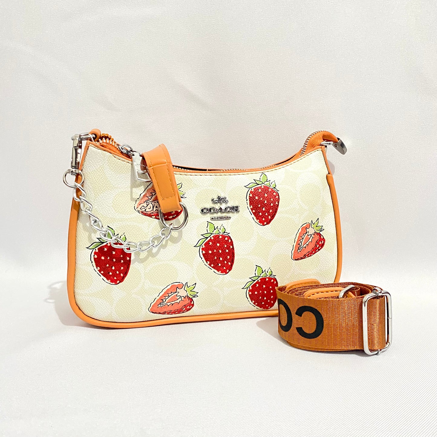 Teri estampado de fresas