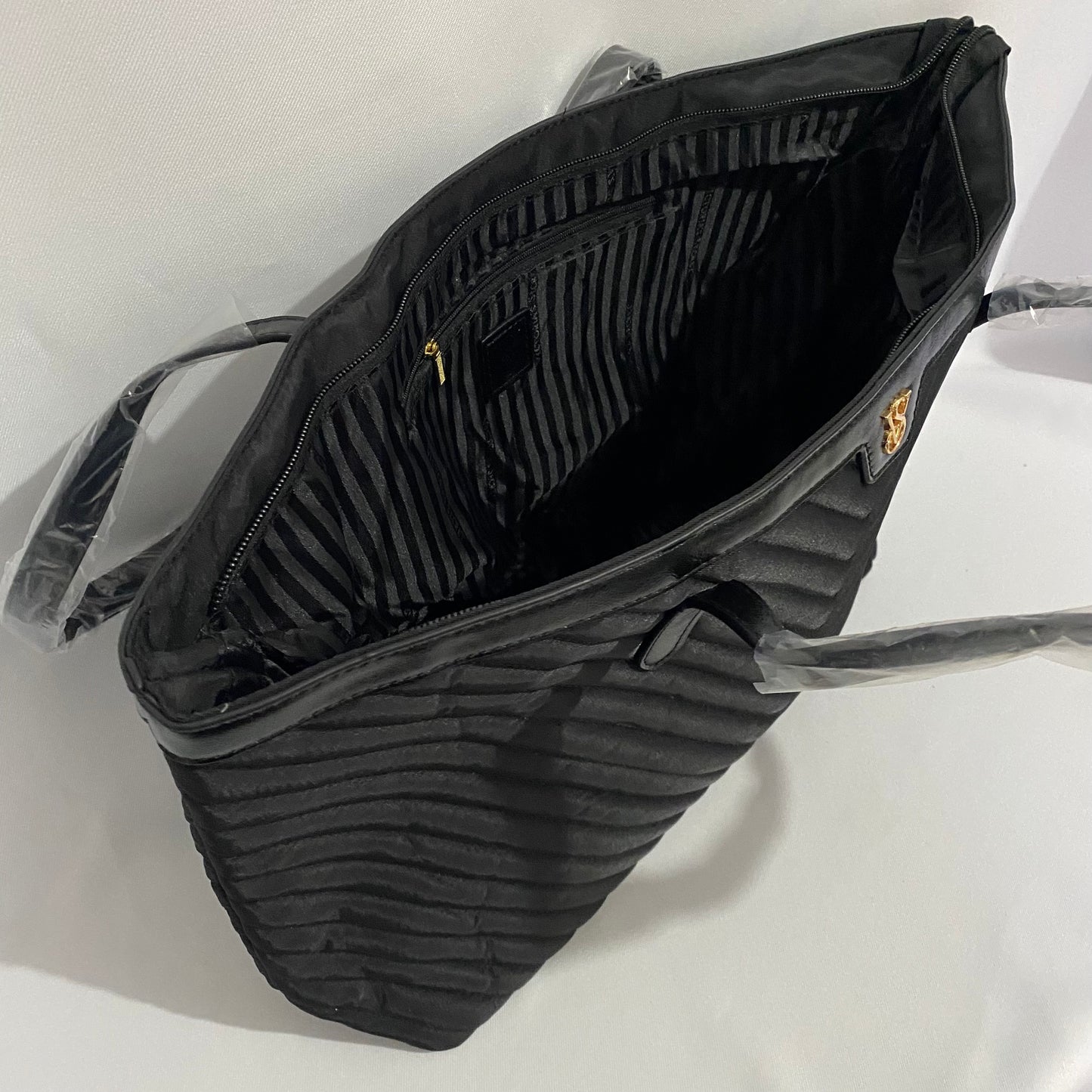 Tote grande, tipo Vs