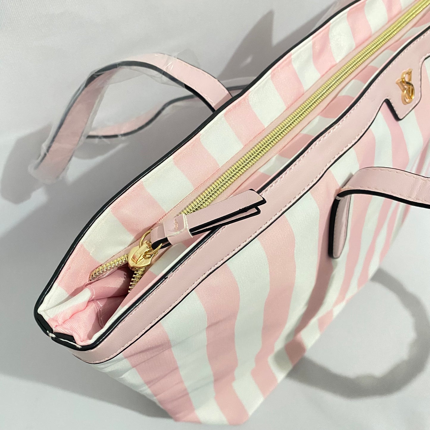 Tote grande, tipo Vs