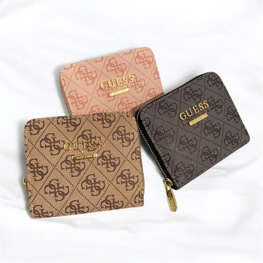 Cartera chica tipo Guess