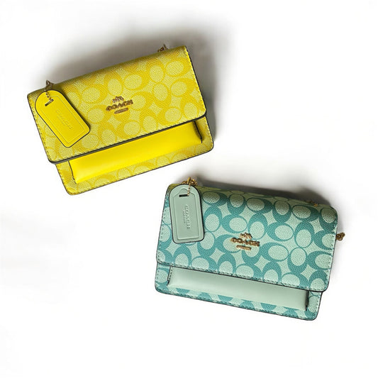 Crossbody tipo coach, modelo Mini Klare